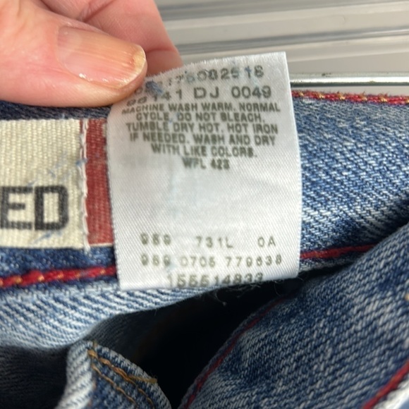 LEVI’S Vintage 550 Relaxed Tapered Fit Jeans Size 12L - Picture 7 of 10